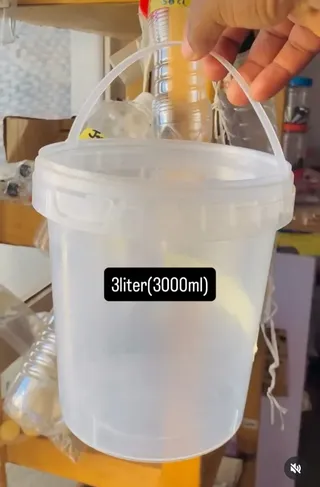 Tamper proof bucket