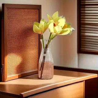 Transparent flower vase
