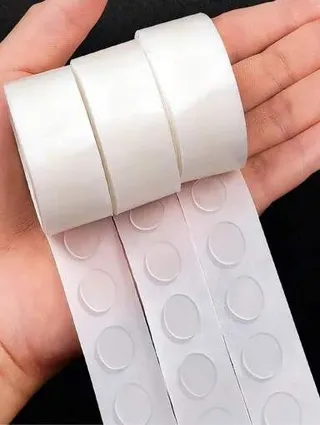 Balloon glue dot