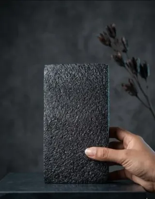 Dry sticky black oasis