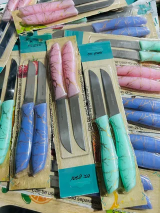 Mini cake knifes