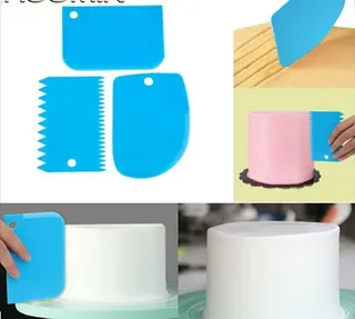 Plastic 3in1 scraper/comb set