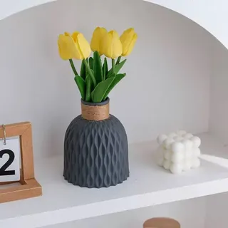 Woven design vase