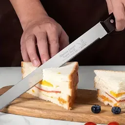 Sereted knife