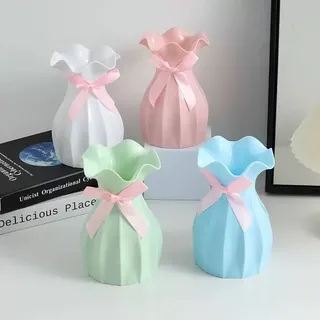 Bow flower vase