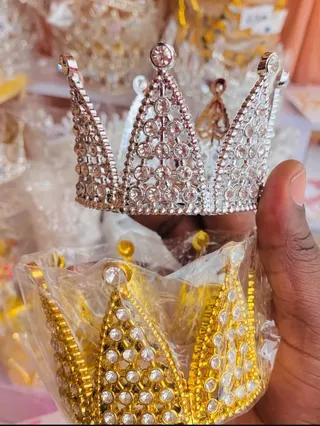 Stoned medium Crown